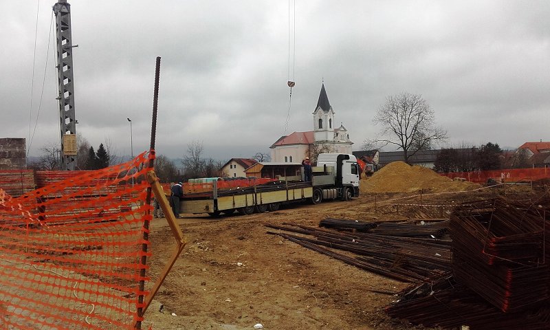 Pogled na gradbišče nove OŠ Cerklje ob Krki