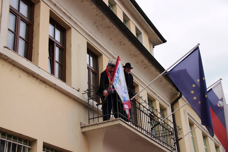 Fašjenk prevzel oblast v Brežicah