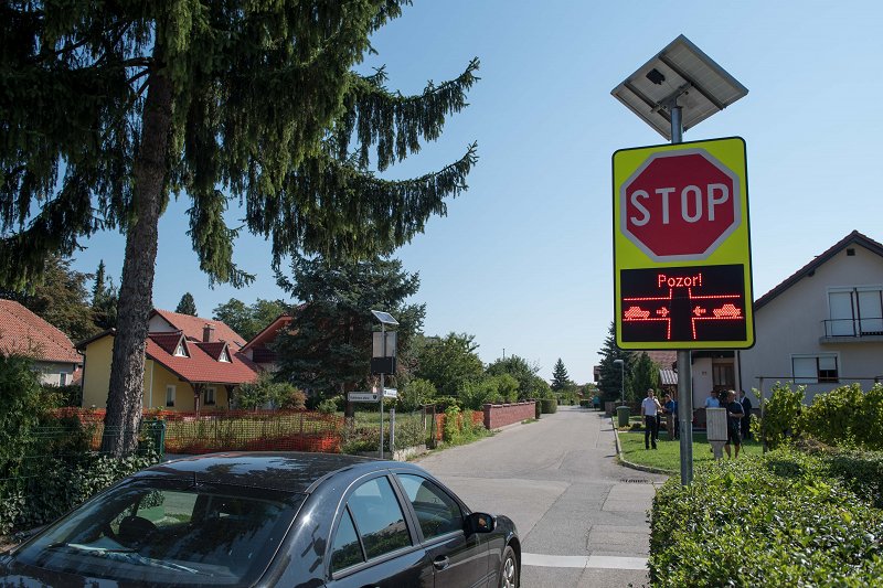 Sistem COPS@road na križišču Gubčeve ulice in Hrastinske poti v Brežicah