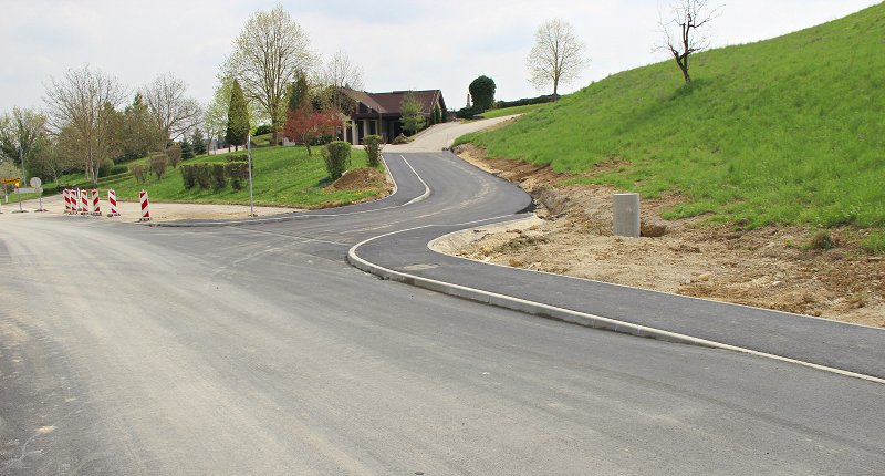Pločnik in cesta Bizeljsko investicija se bo nadaljevala z urejenjem parkirišč