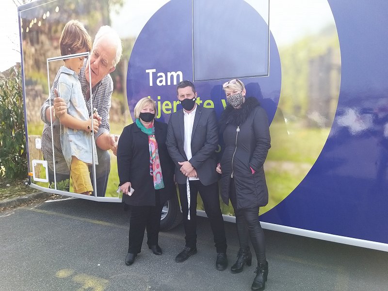 mobilna banka ekipa.jpg