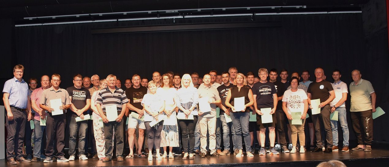 Župan s prejemniki subvencij za kmetijstvo 2025.JPG