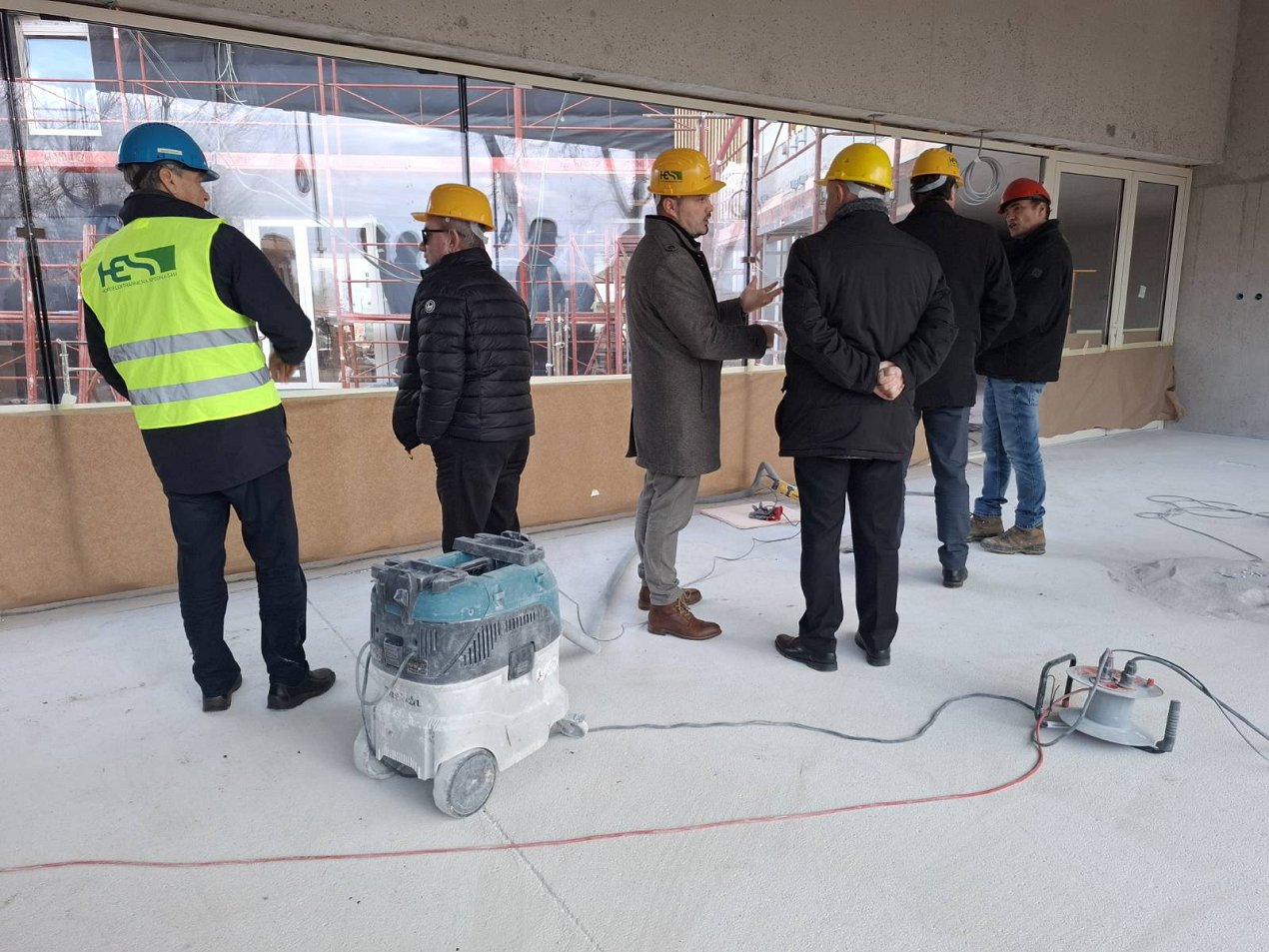 IMG-6a7ebb38a05d31dec0936b2e298198ee-V