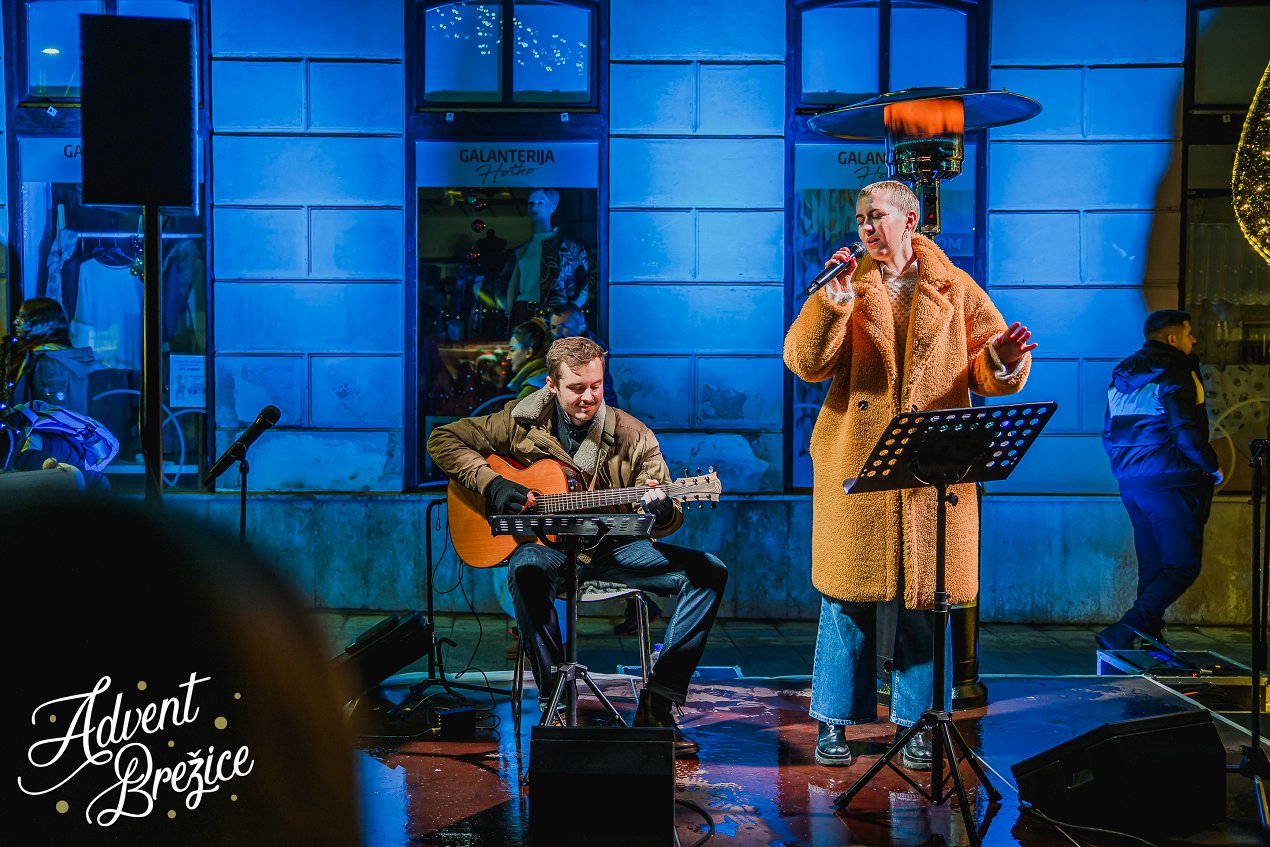 Advent BR 25 Otvoritev drsališča-56.jpg