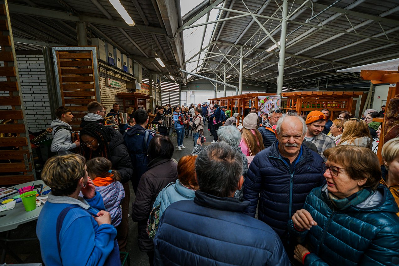 f31dcc7a-6a0e-4198-b42f-99b0bd968ddb - Copy.jpeg