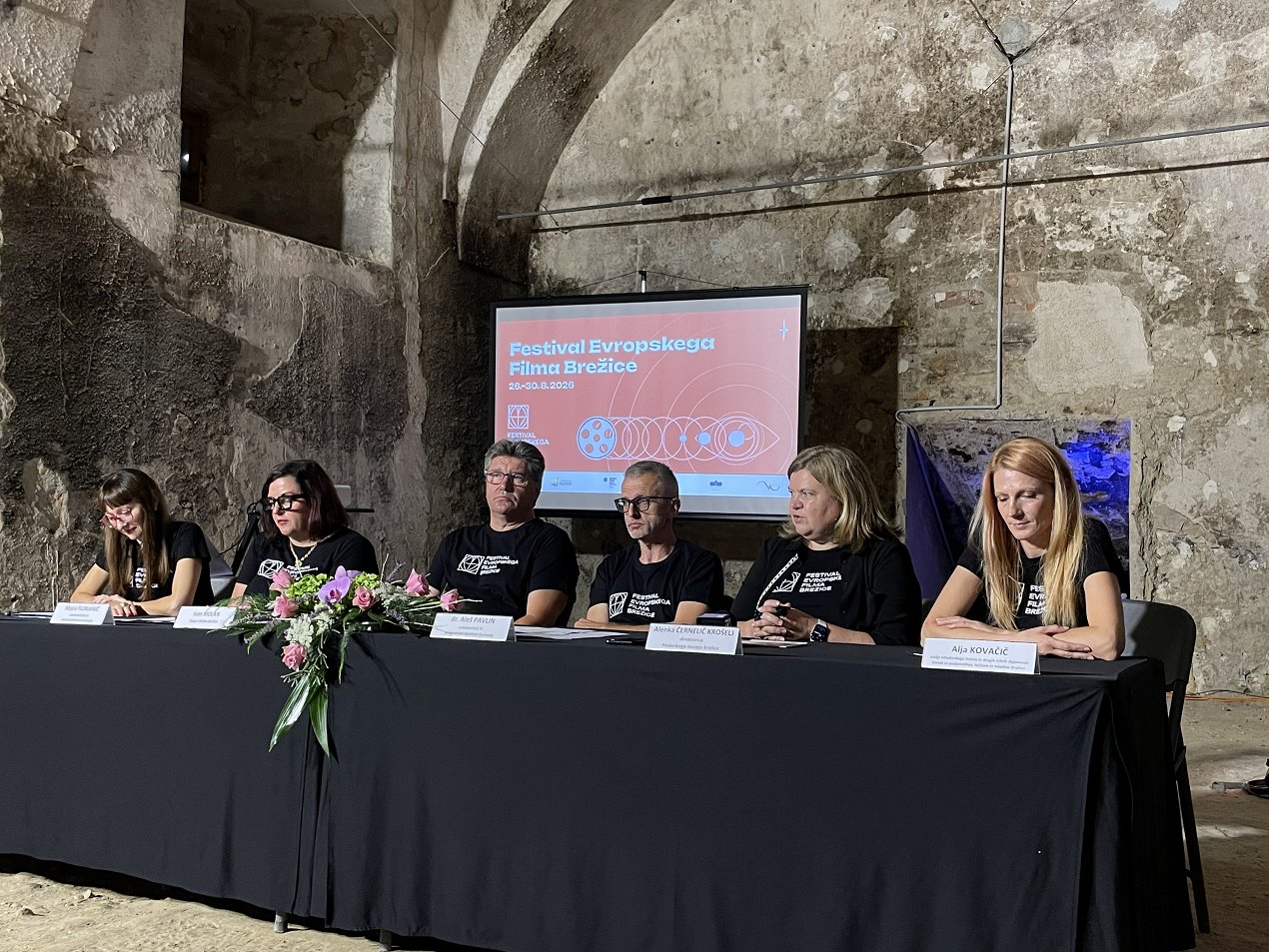 Novinarska konferenca.jpeg